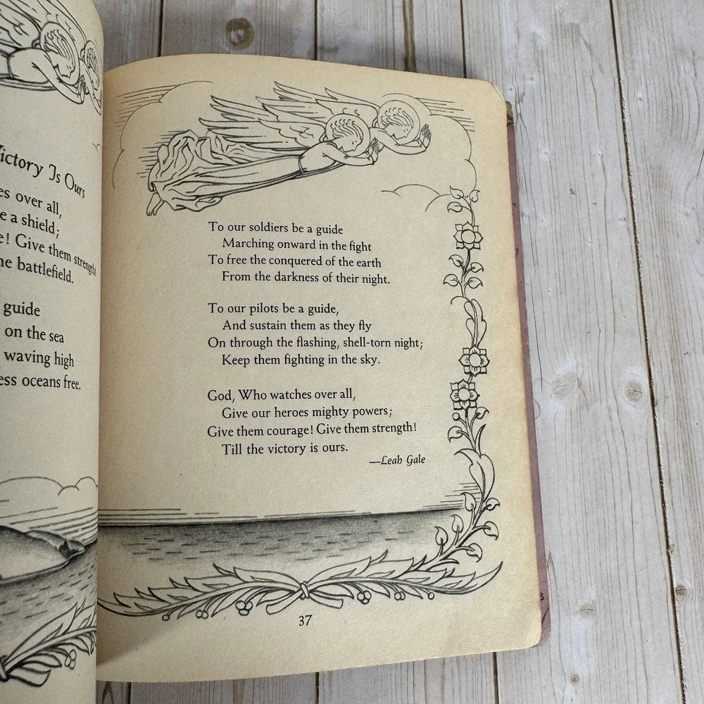 Prayers for Children Rachel Taft Dixon 1942 Little Golden Book Vintage Picture